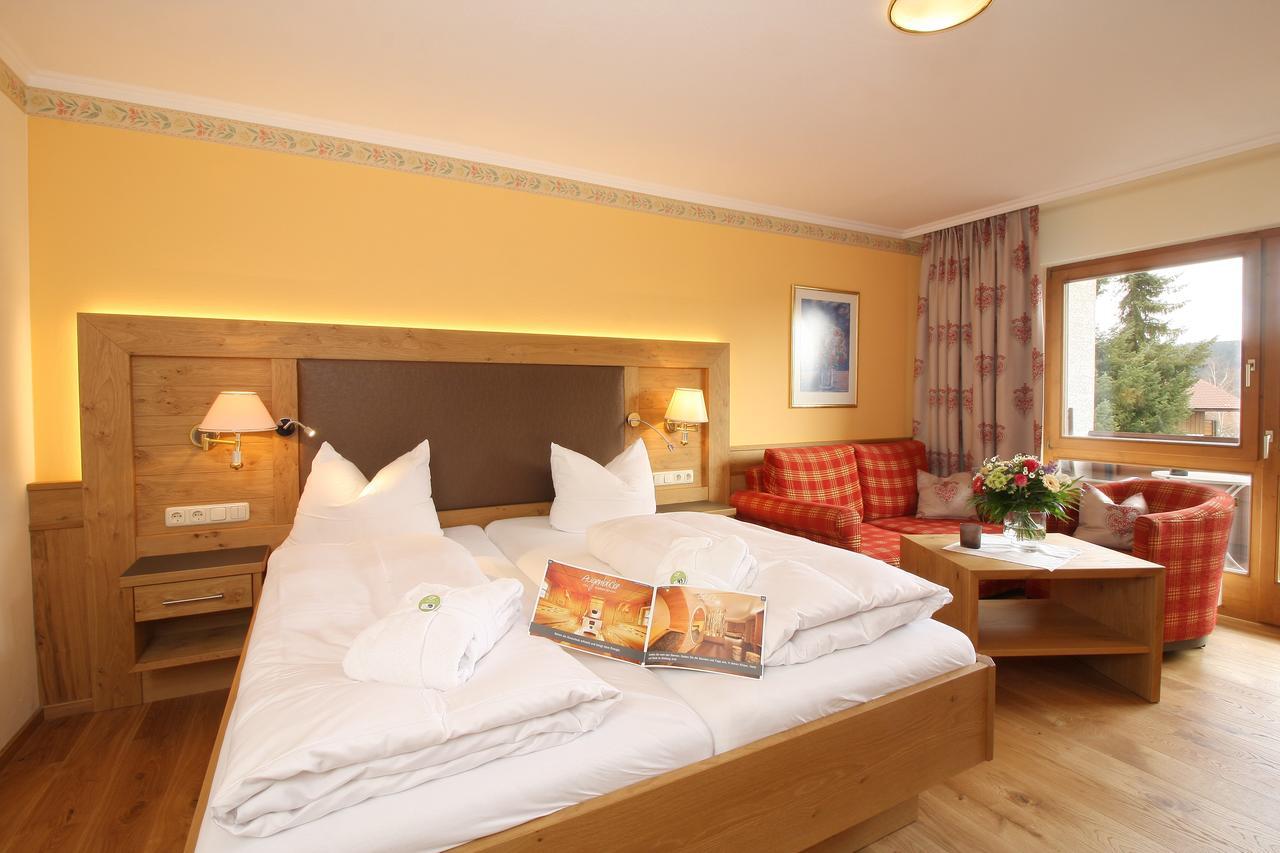 Hotel Neue Post Bodenmais Exterior photo